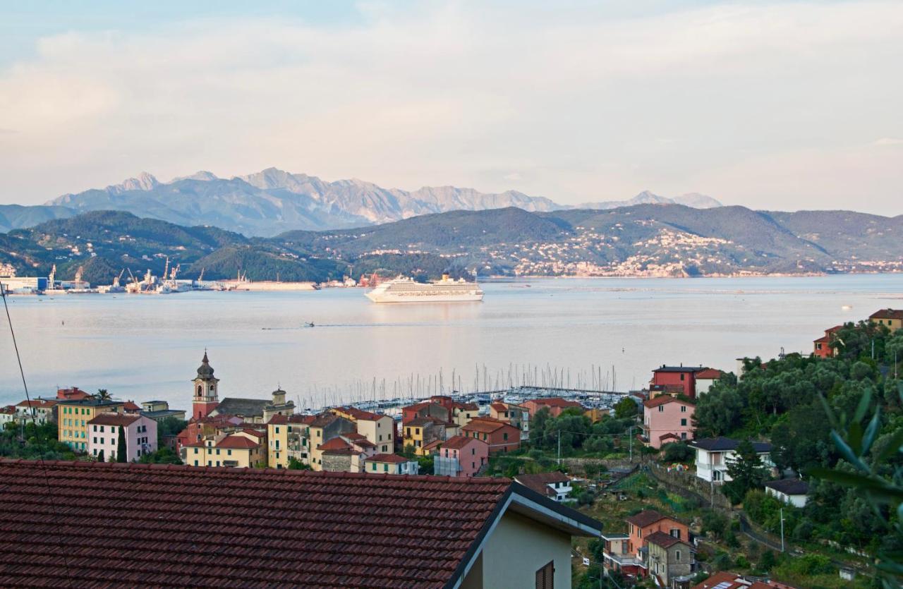 La Terrazza Con L'Ulivo - Guesthouse Con Terrazza E Vista Sul Golfo Dei Poeti La Spezia Exteriör bild