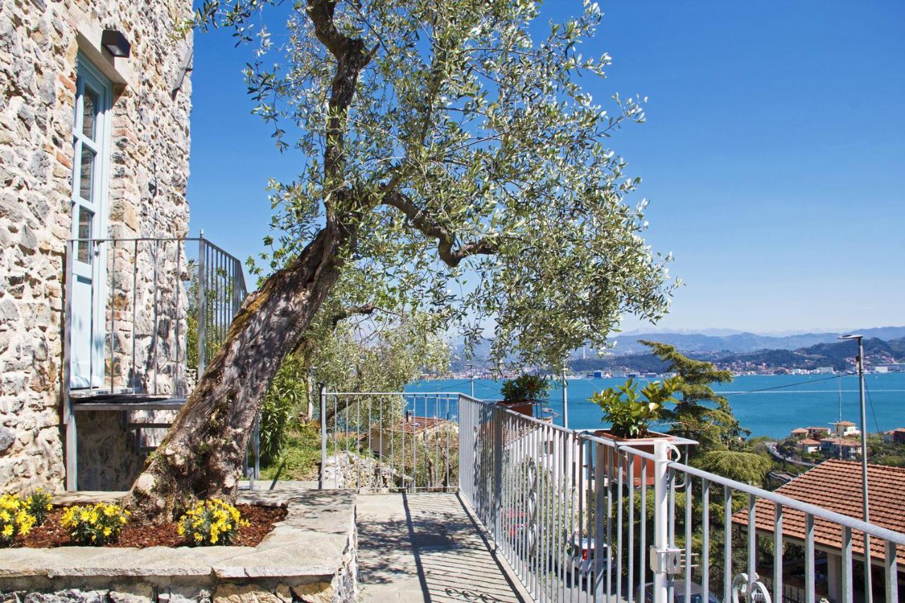 La Terrazza Con L'Ulivo - Guesthouse Con Terrazza E Vista Sul Golfo Dei Poeti La Spezia Exteriör bild